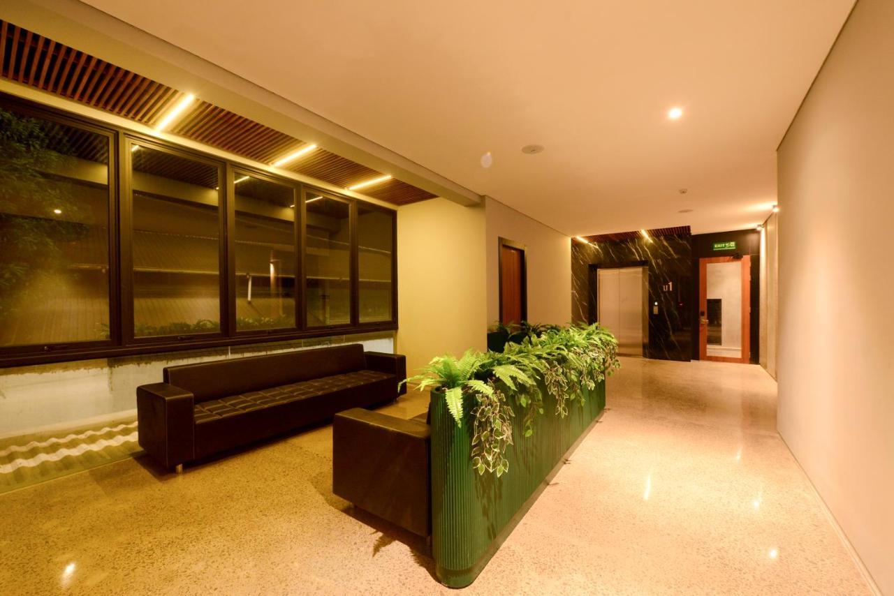 Nata Azana Hotel Solo Zewnętrze zdjęcie
