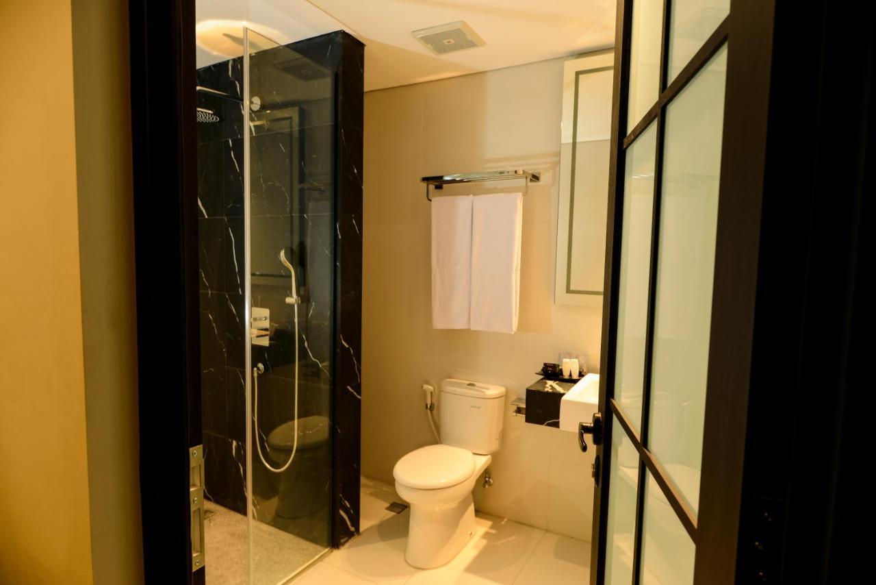 Nata Azana Hotel Solo Zewnętrze zdjęcie