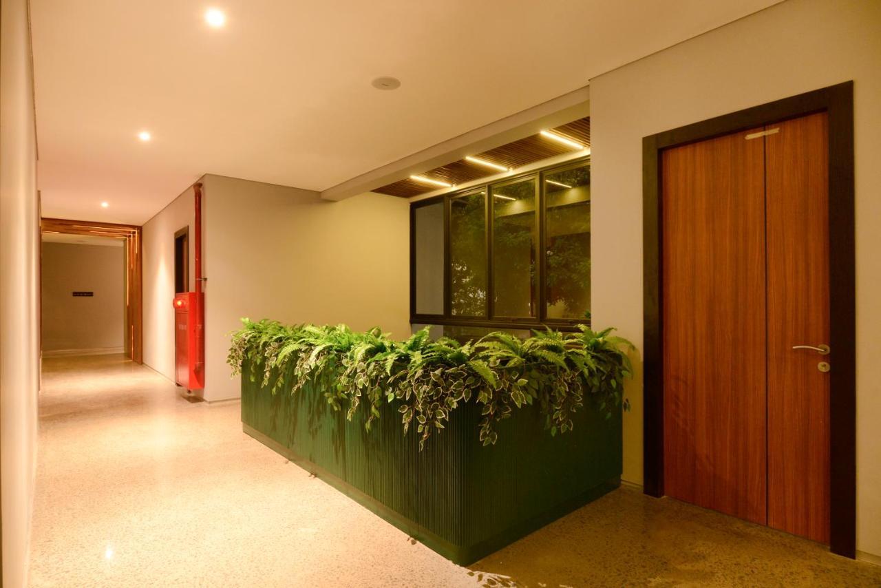 Nata Azana Hotel Solo Zewnętrze zdjęcie