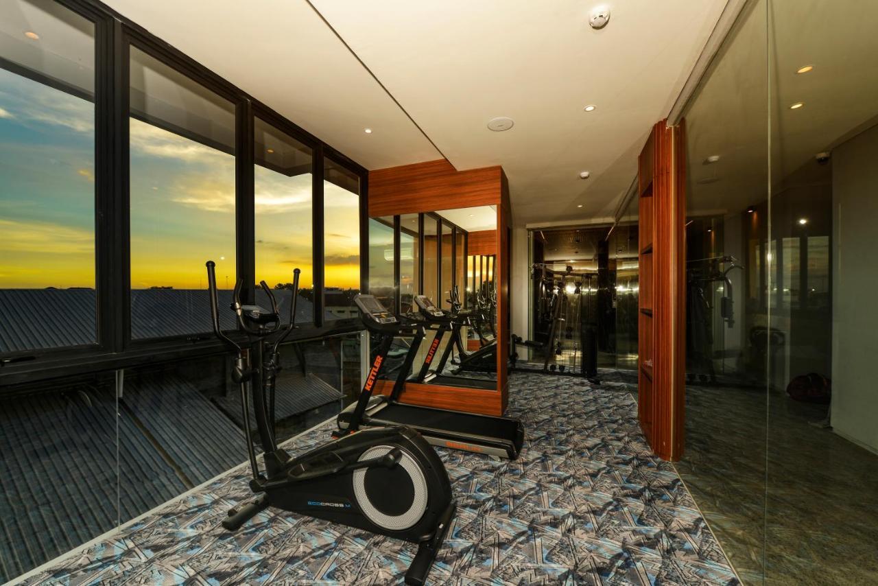 Nata Azana Hotel Solo Zewnętrze zdjęcie