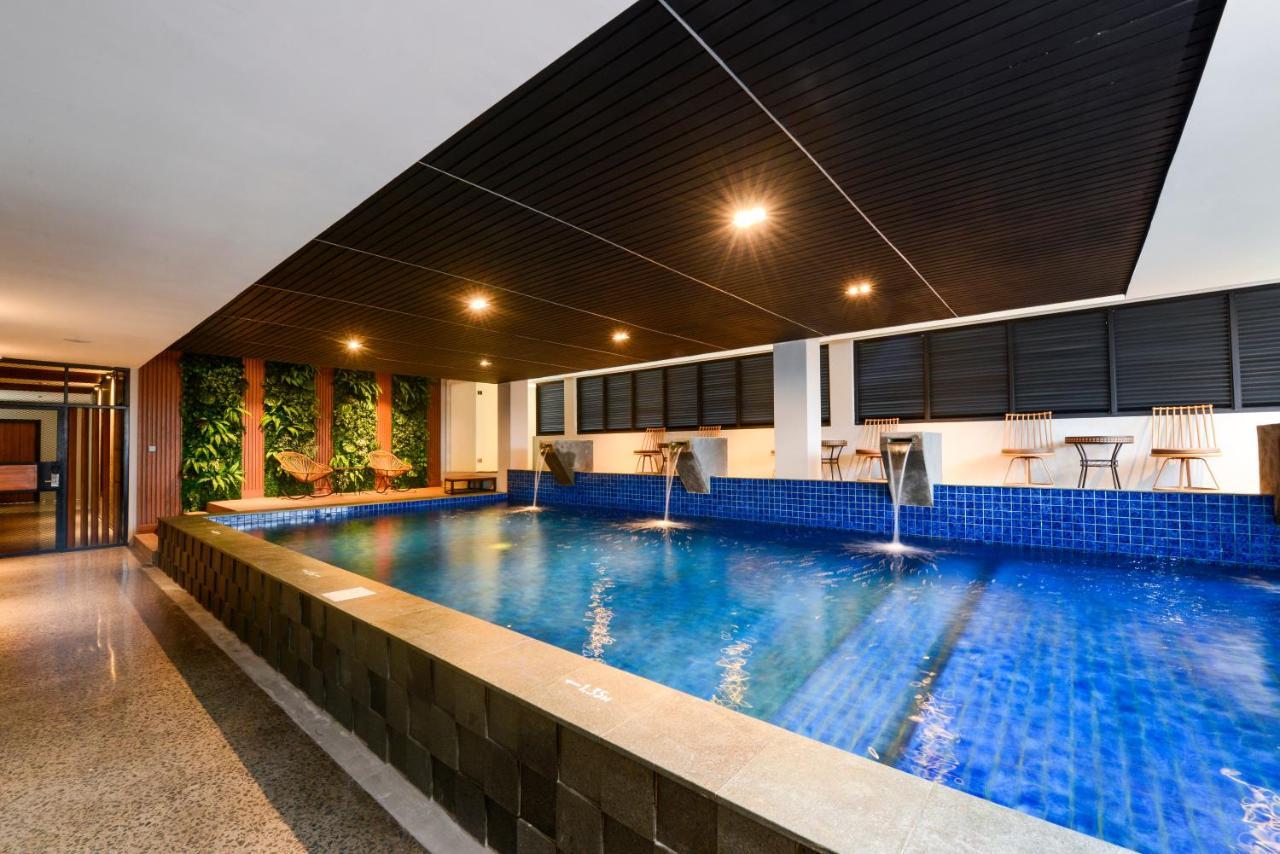 Nata Azana Hotel Solo Zewnętrze zdjęcie