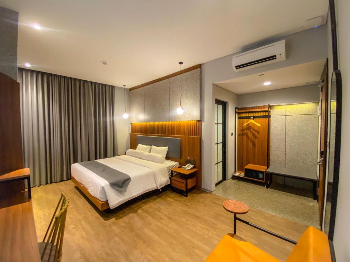 Nata Azana Hotel Solo Zewnętrze zdjęcie