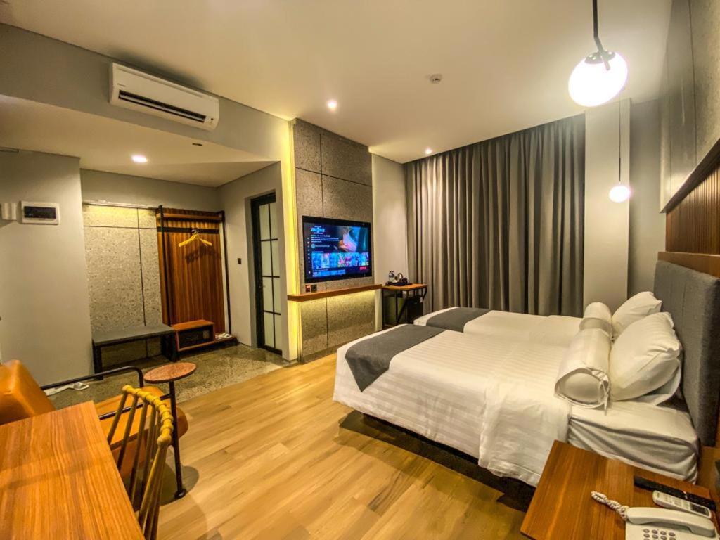 Nata Azana Hotel Solo Zewnętrze zdjęcie