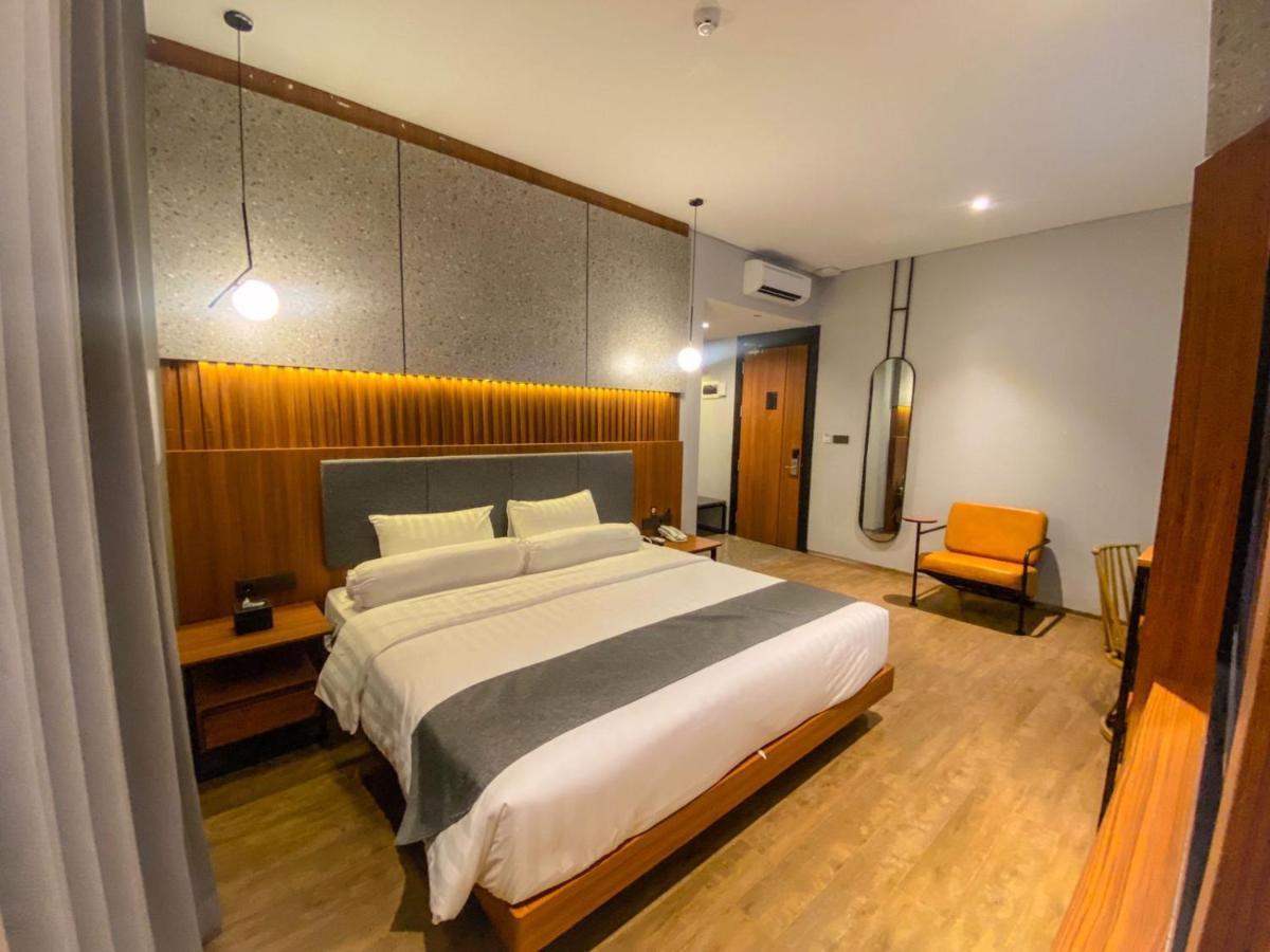 Nata Azana Hotel Solo Zewnętrze zdjęcie