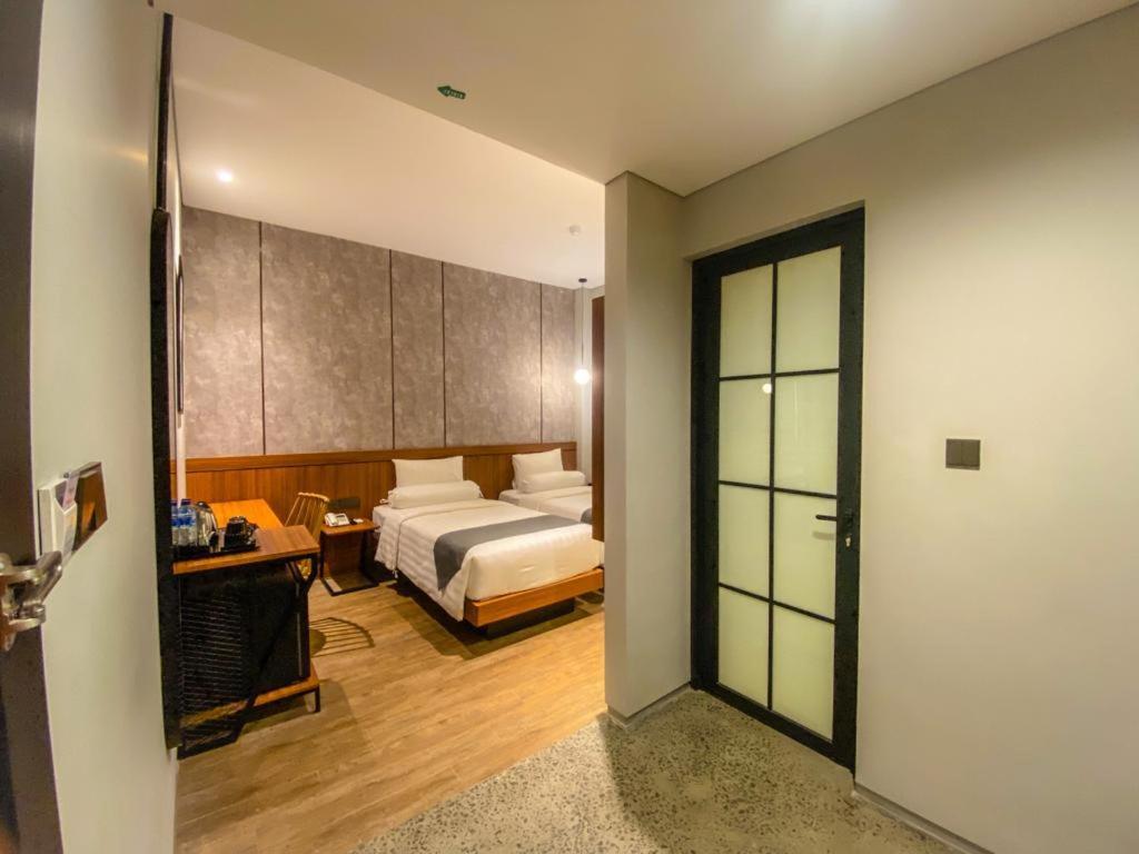 Nata Azana Hotel Solo Zewnętrze zdjęcie