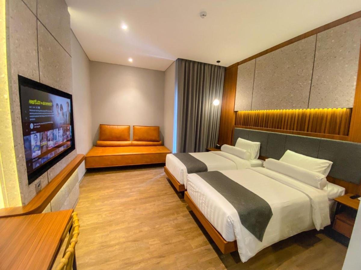 Nata Azana Hotel Solo Zewnętrze zdjęcie