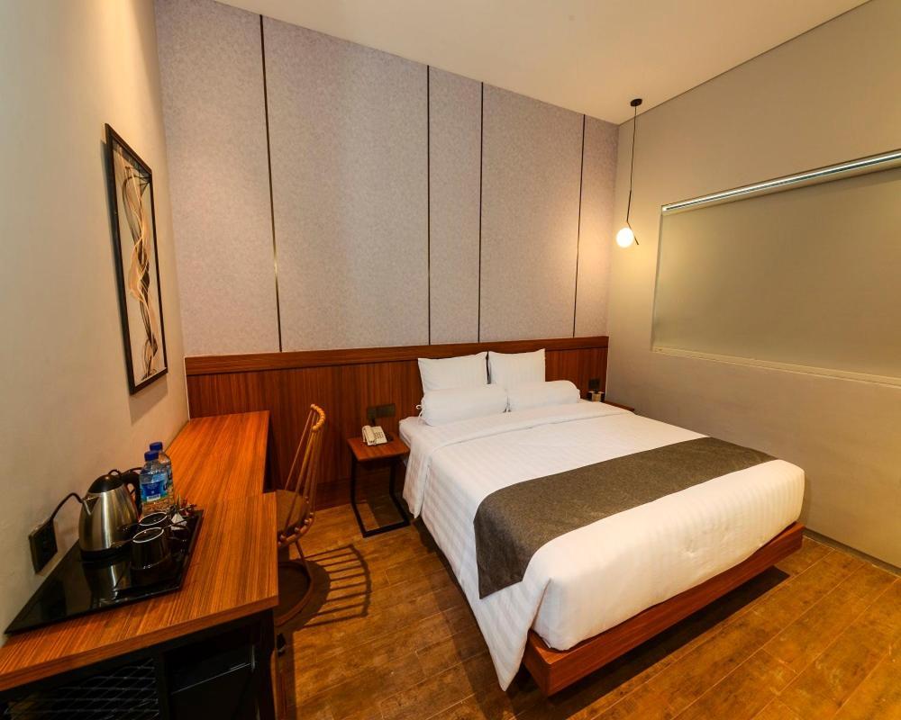 Nata Azana Hotel Solo Zewnętrze zdjęcie