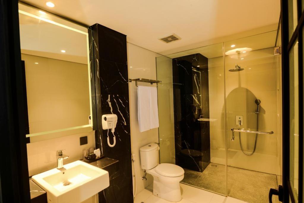 Nata Azana Hotel Solo Zewnętrze zdjęcie